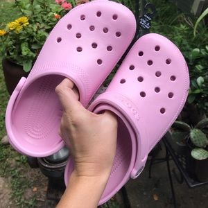 NWT light pink Crocs classics
